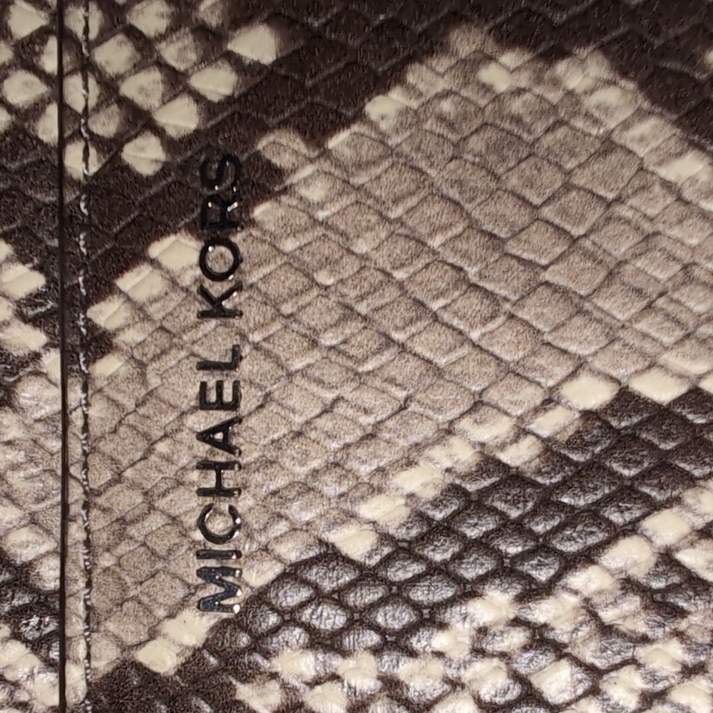Michael Kors Snakeskin Embossed Python With A Bag… - image 3
